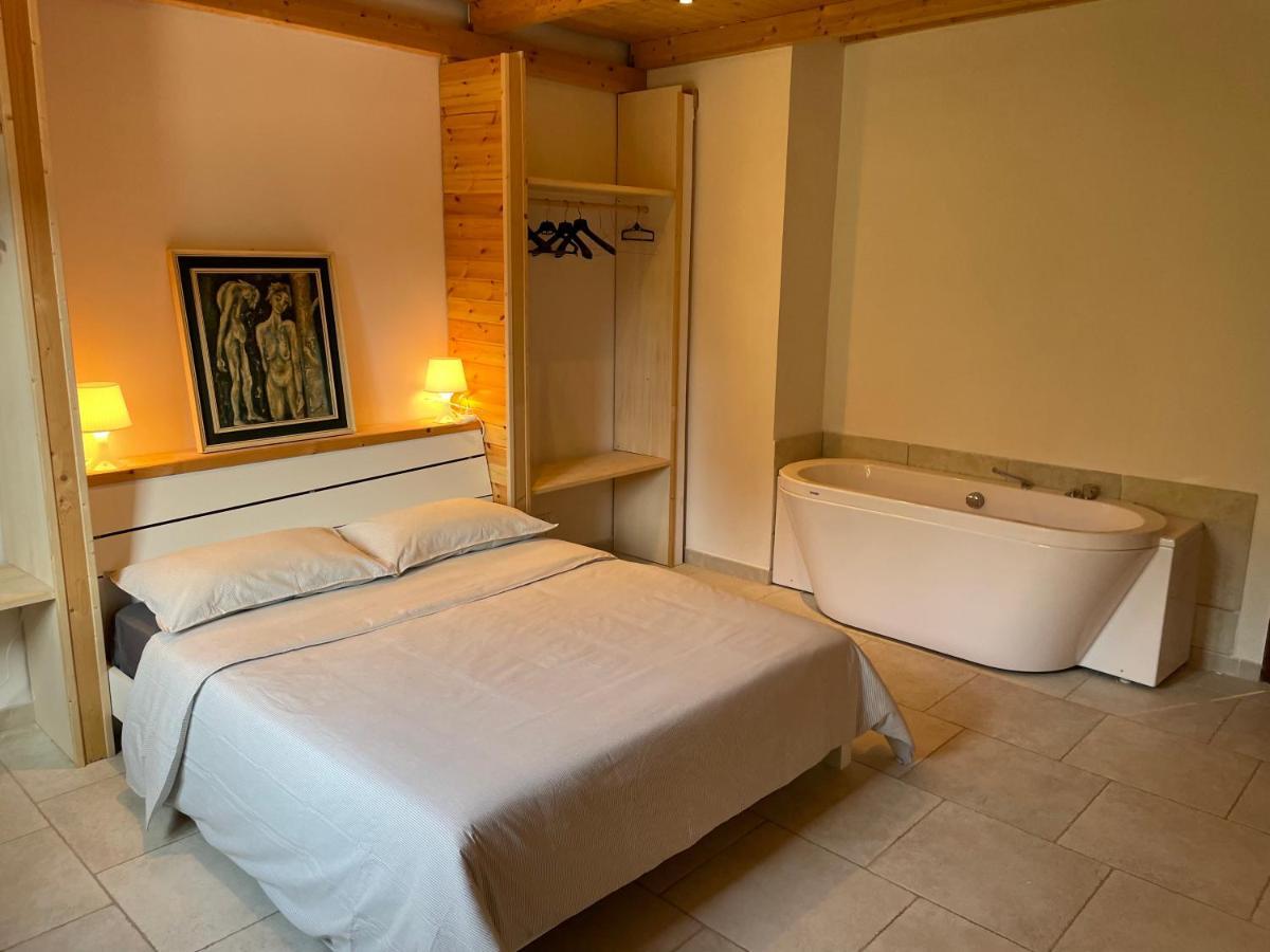 Villa Chez Elio Остуни Екстериор снимка