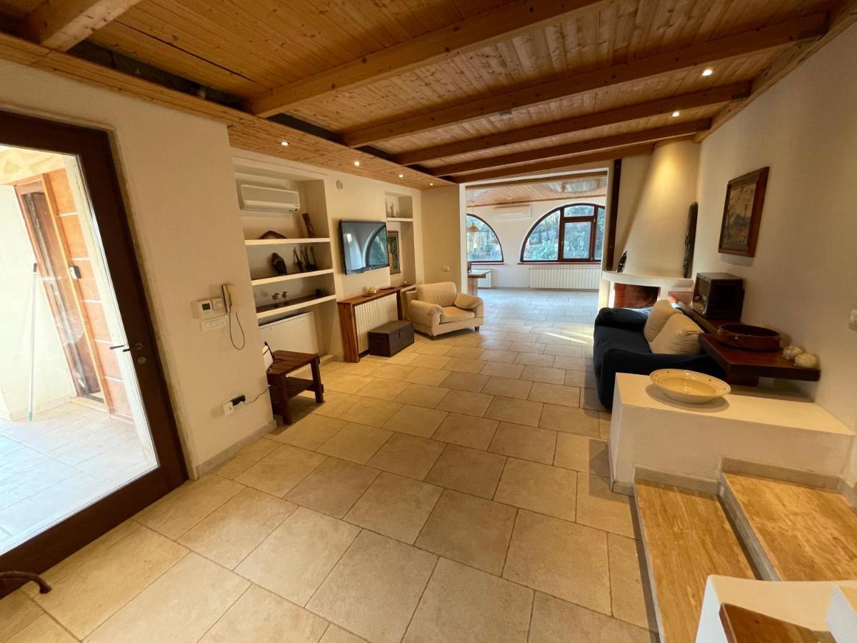 Villa Chez Elio Остуни Екстериор снимка